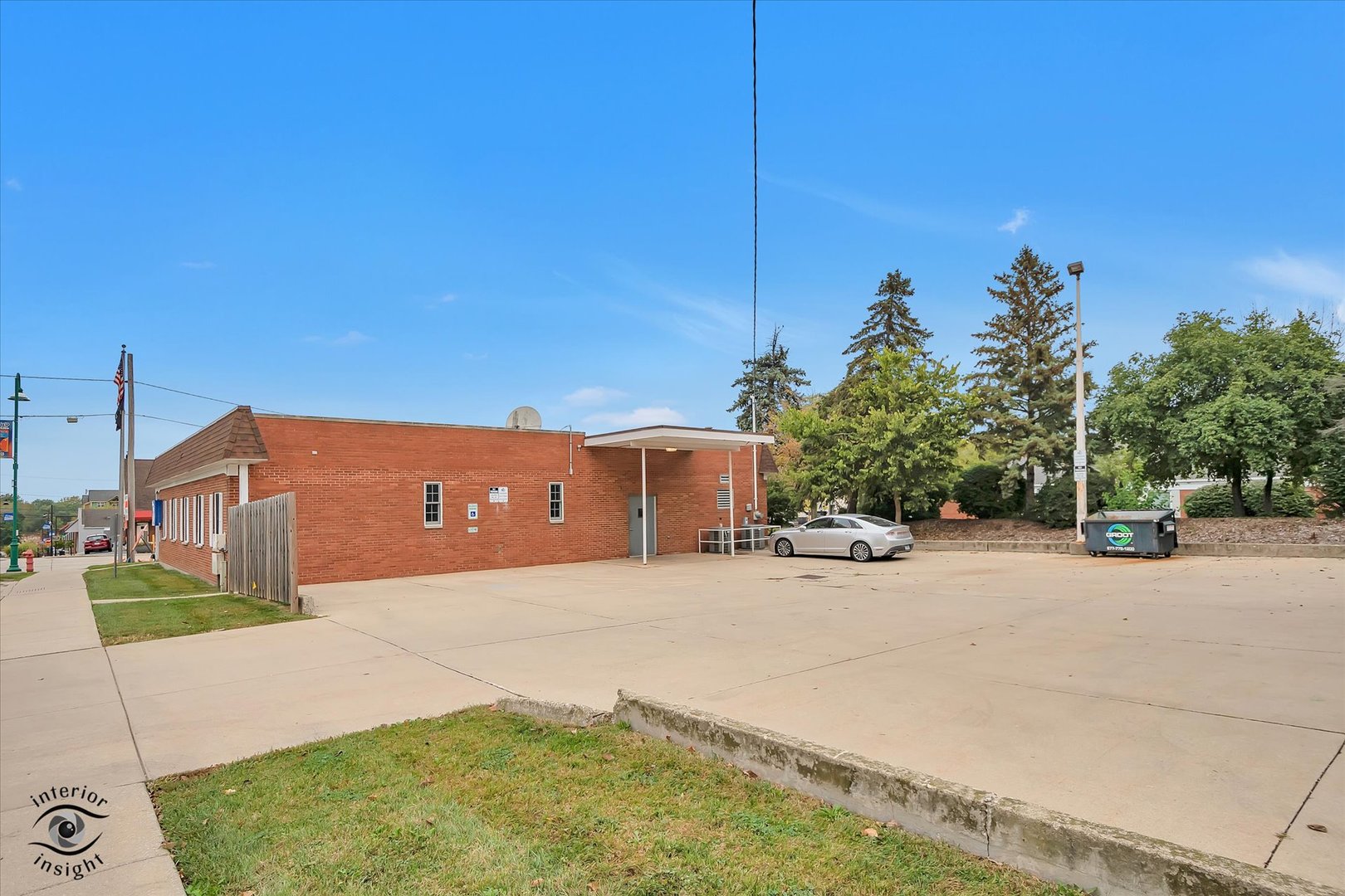 26 S Madison Street, Oswego, IL 60543