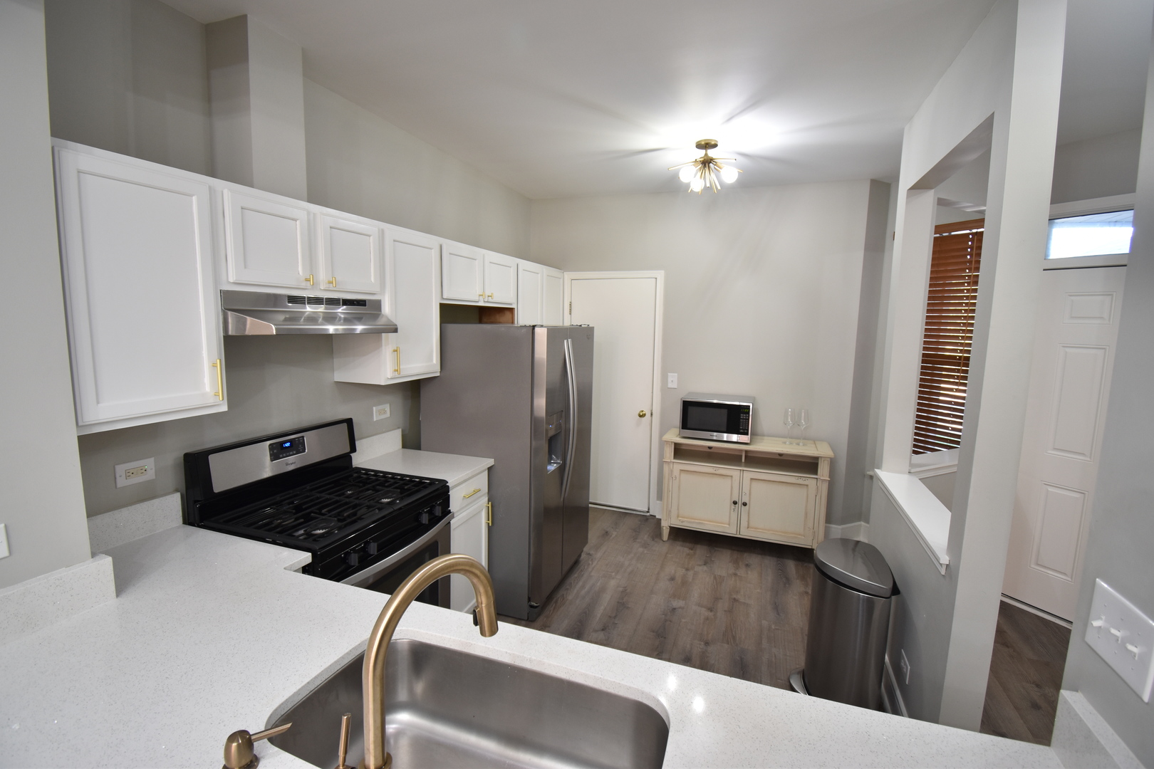 5618 Elizabeth Place, Rolling Meadows, IL 60008