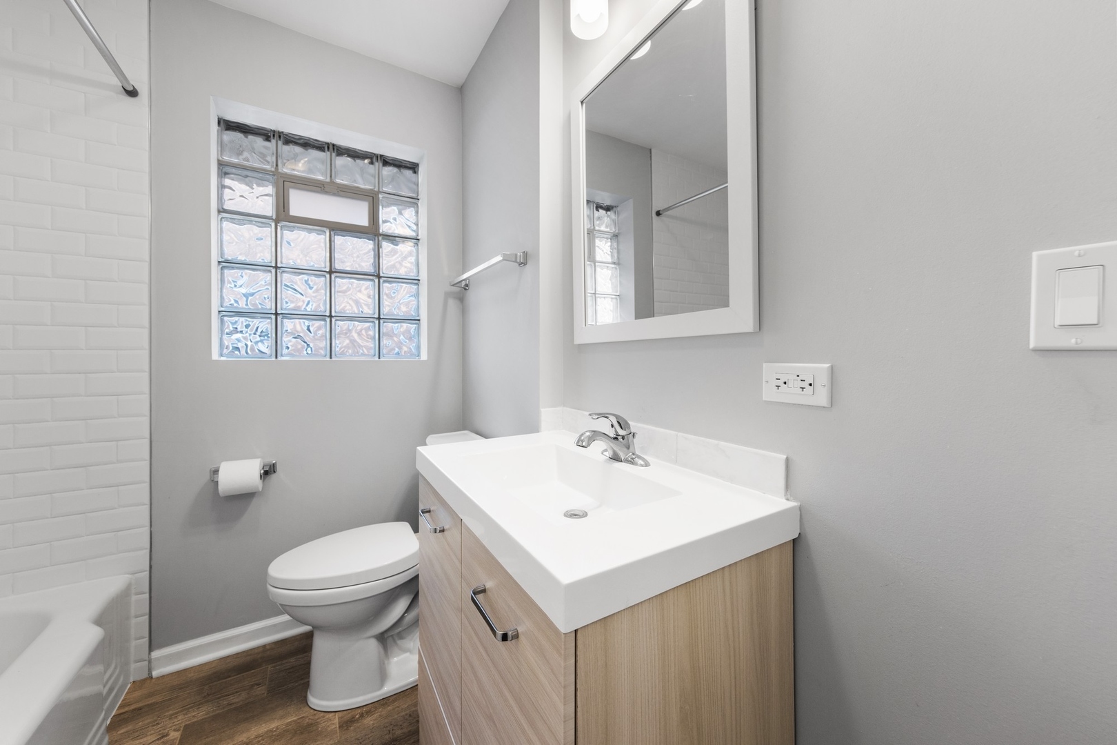 247 N Ardmore Avenue, Villa Park, IL 60181