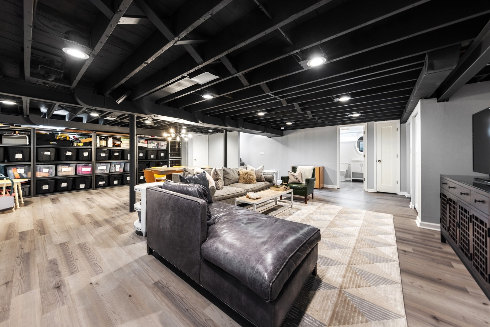 247 N Ardmore Avenue, Villa Park, IL 60181