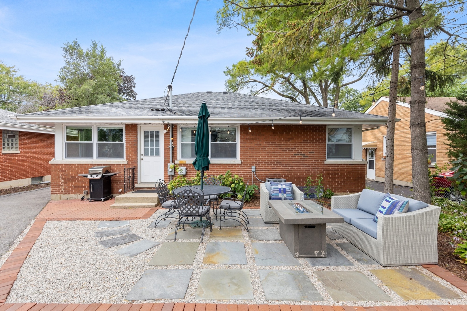 247 N Ardmore Avenue, Villa Park, IL 60181