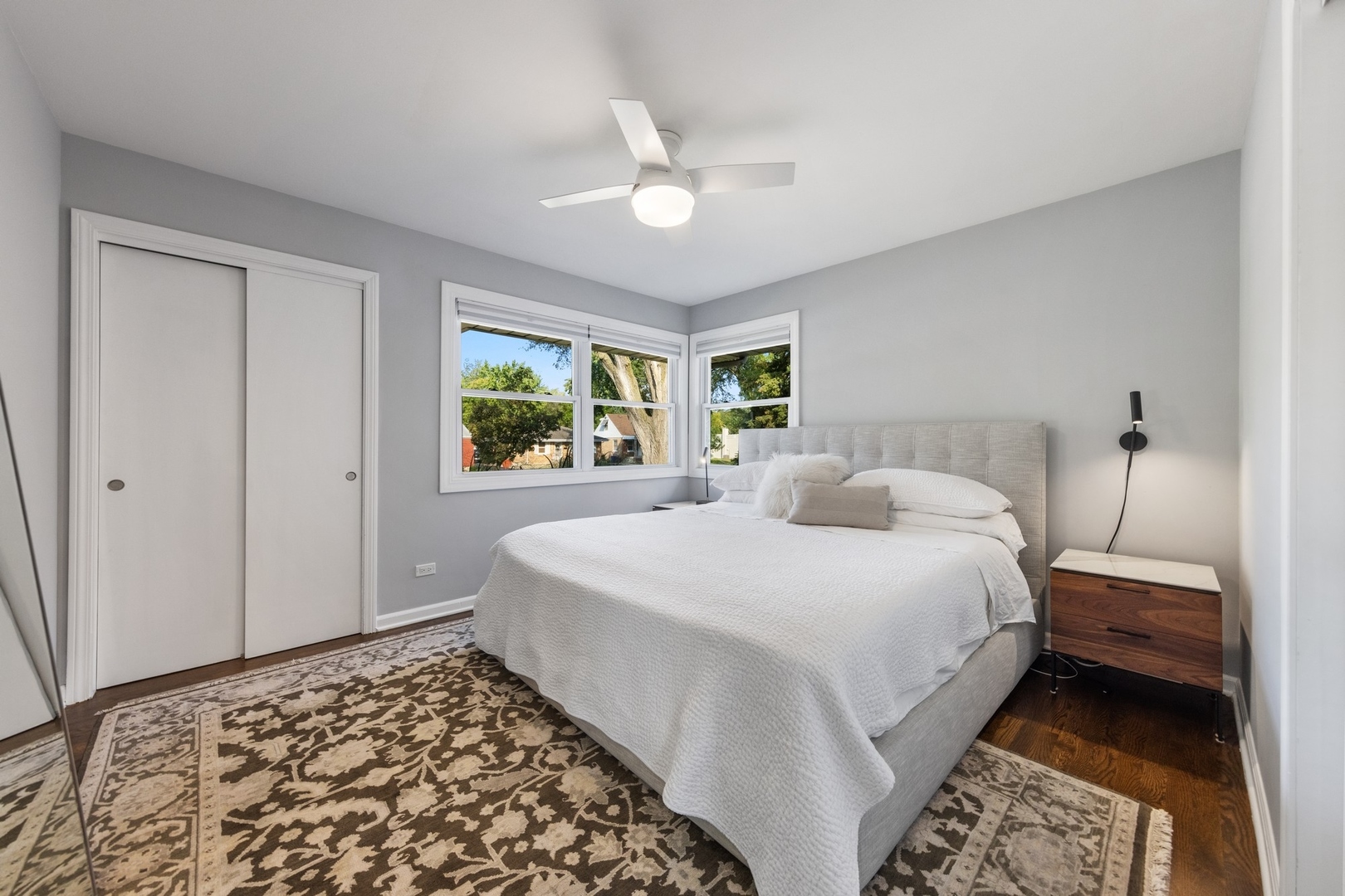 247 N Ardmore Avenue, Villa Park, IL 60181