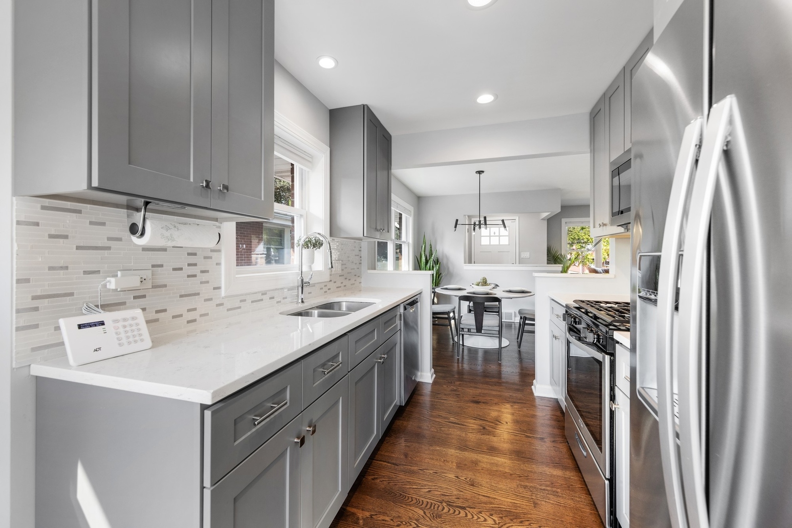 247 N Ardmore Avenue, Villa Park, IL 60181