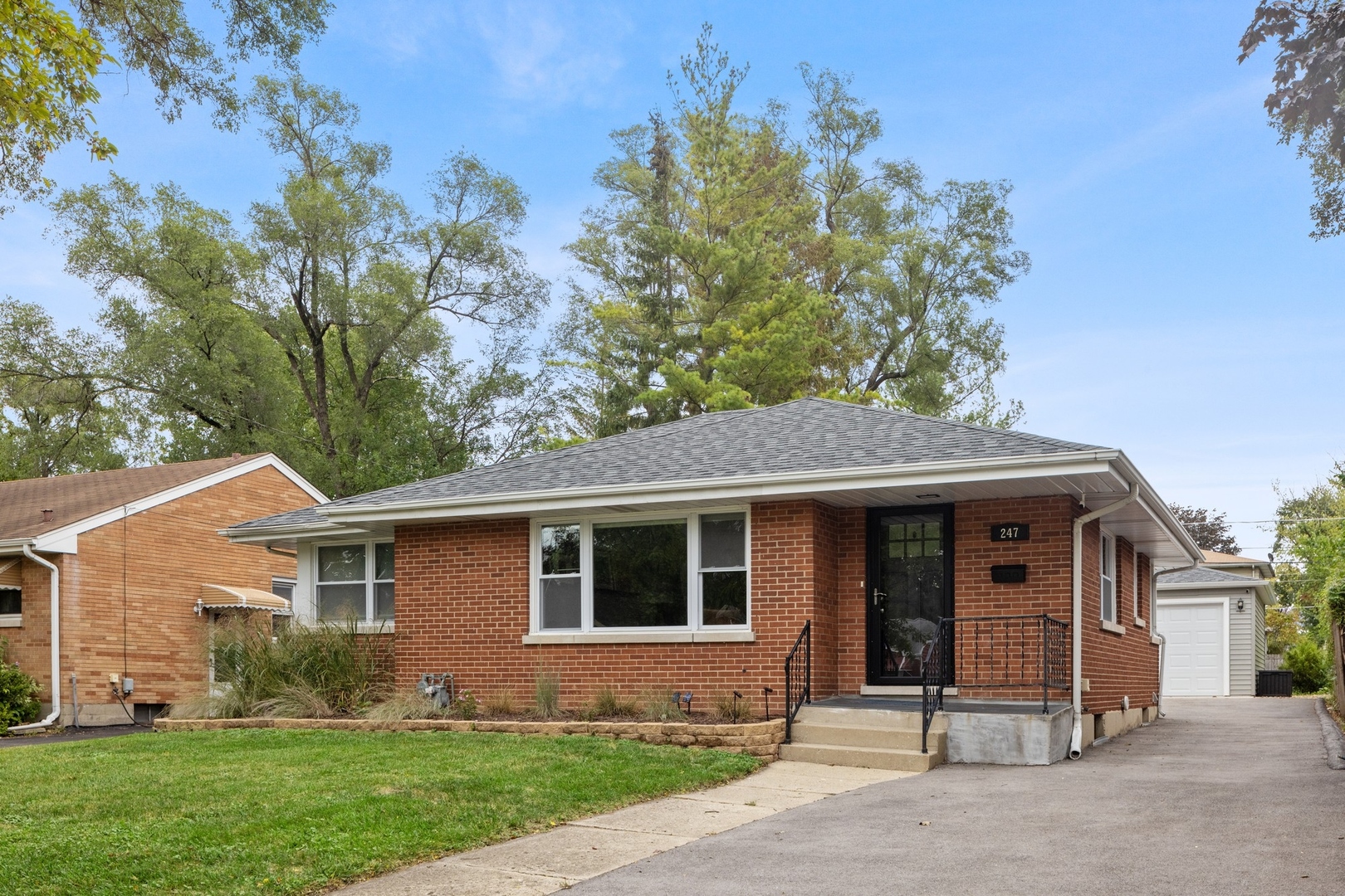 247 N Ardmore Avenue, Villa Park, IL 60181