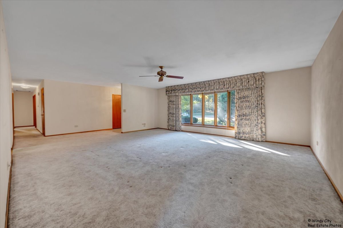 12434 W Van Court, Beach Park, IL 60099