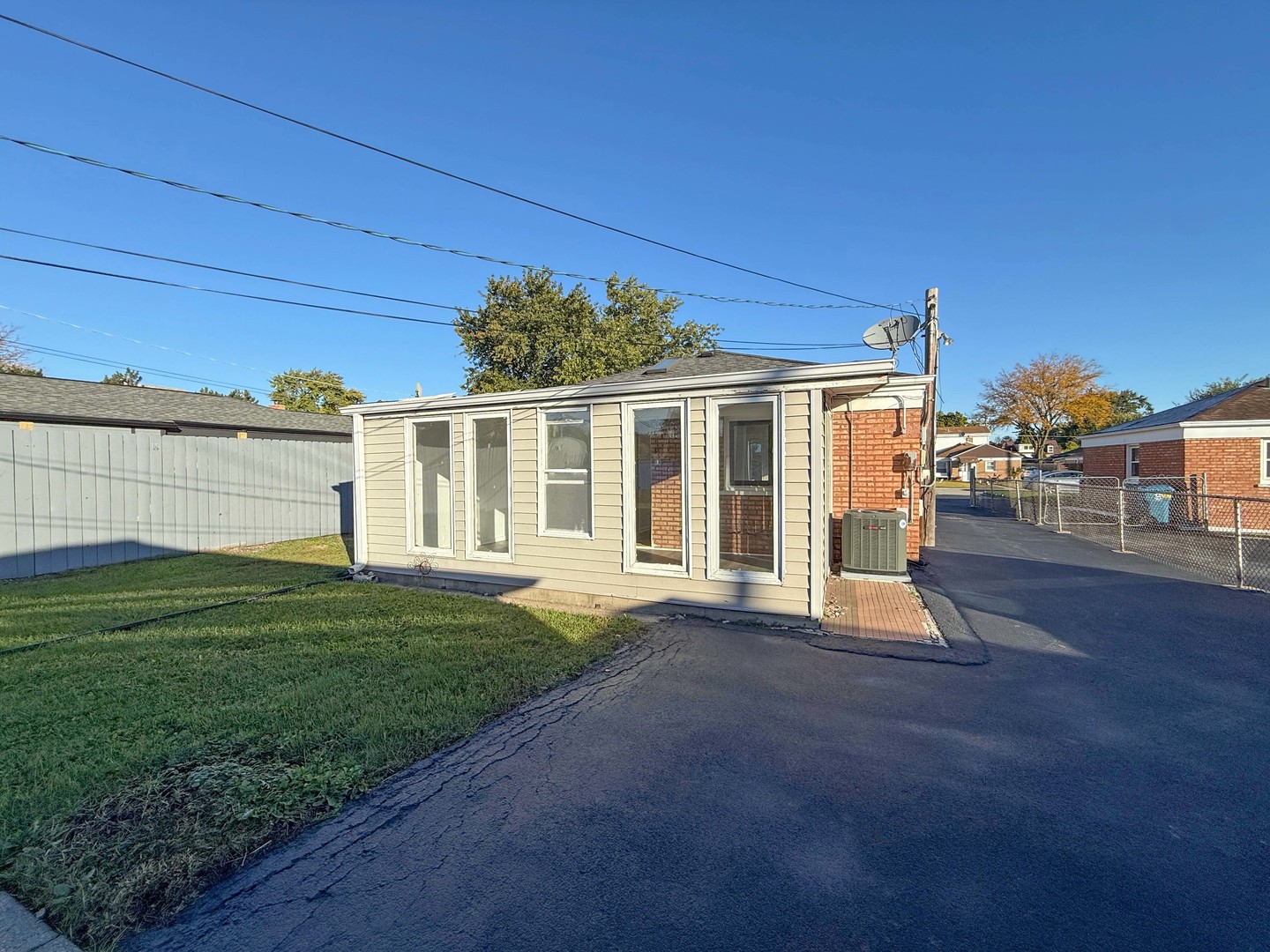 9535 Nerbonne Avenue, Franklin Park, IL 60131