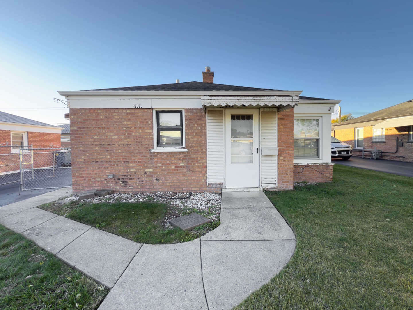 9535 Nerbonne Avenue, Franklin Park, IL 60131