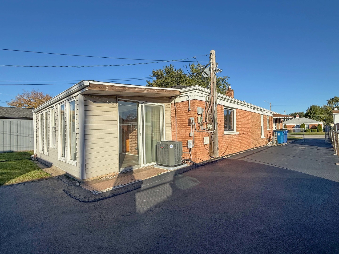 9535 Nerbonne Avenue, Franklin Park, IL 60131