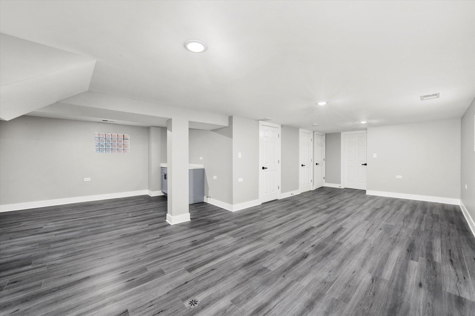 10129 S Indiana Avenue, Chicago, IL 60628