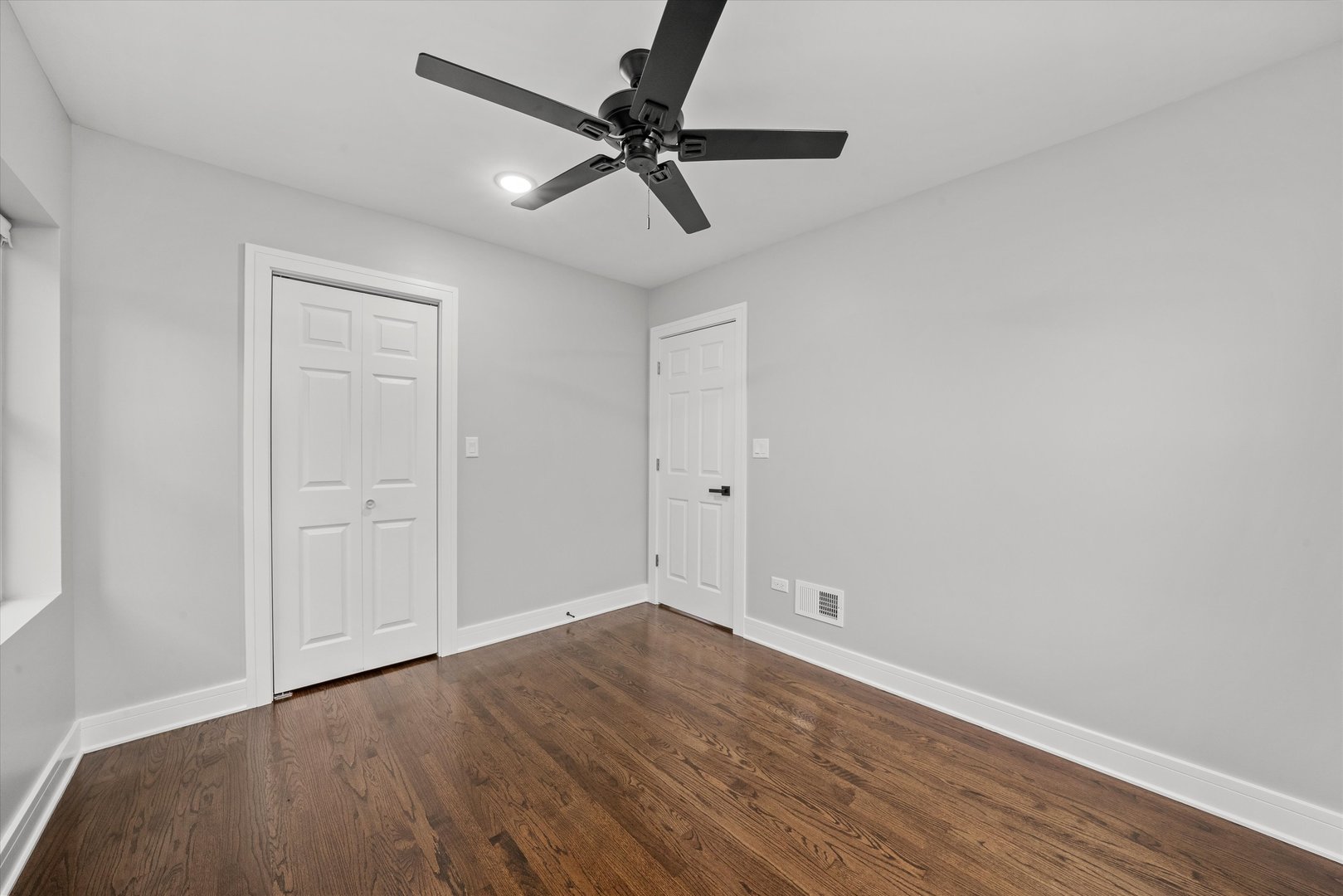 10129 S Indiana Avenue, Chicago, IL 60628