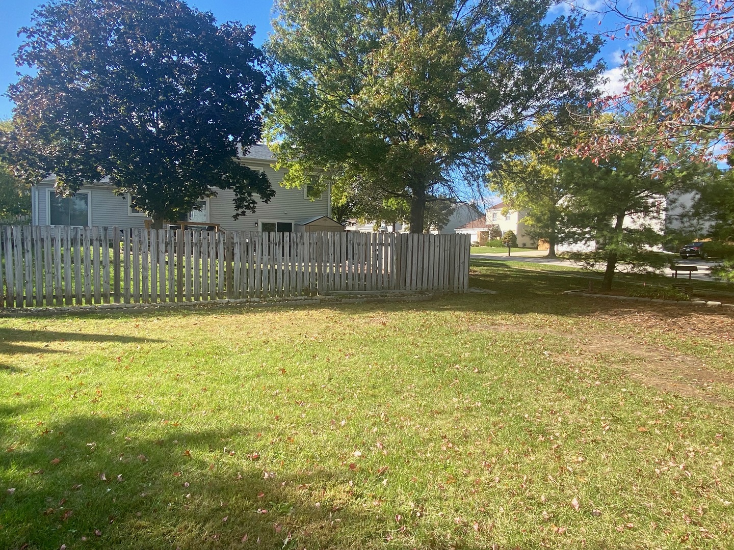 30 Wildwood Drive, Roselle, IL 60172