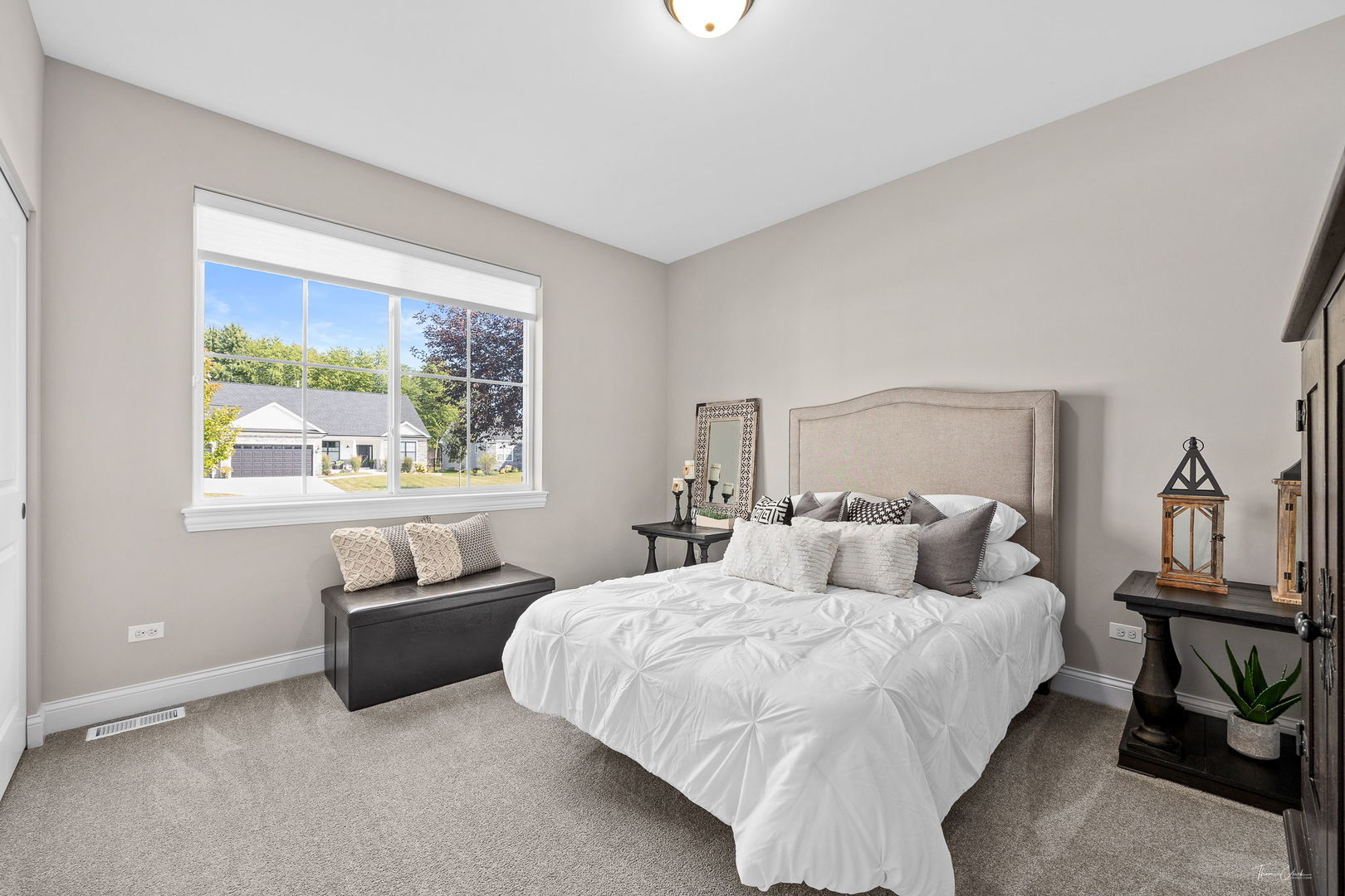 20948 Lakewoods Lane, Shorewood, IL 60404