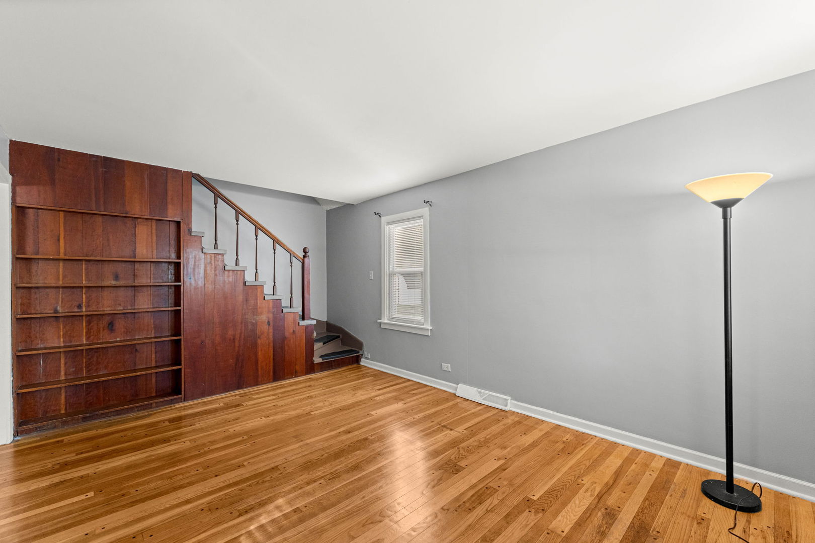 2631 W 97th Place, Evergreen Park, IL 60805