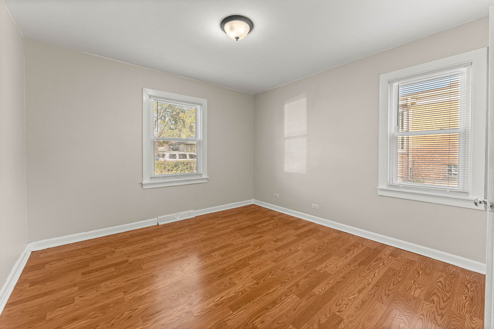 2631 W 97th Place, Evergreen Park, IL 60805