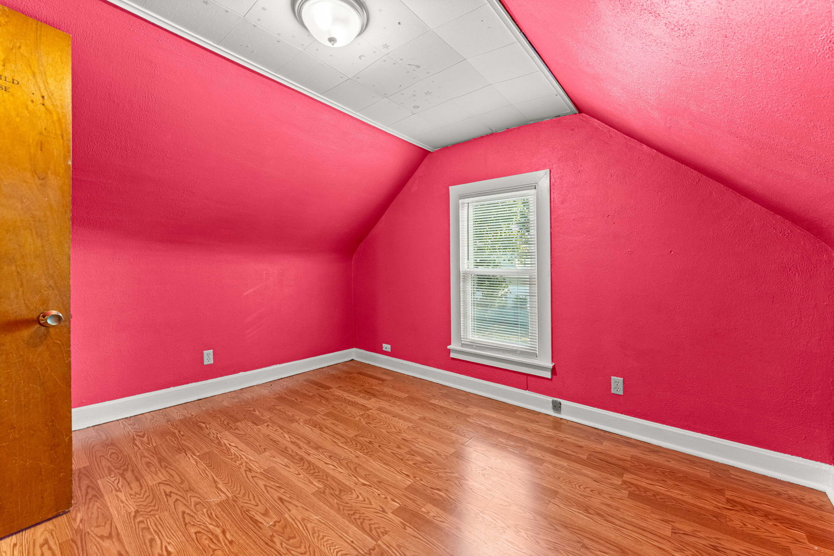 2631 W 97th Place, Evergreen Park, IL 60805