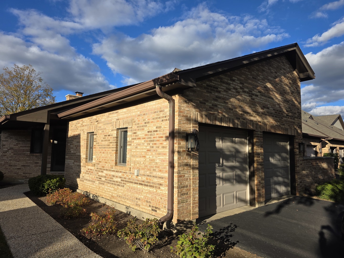 1764 Pebble Beach Drive, Hoffman Estates, IL 60169