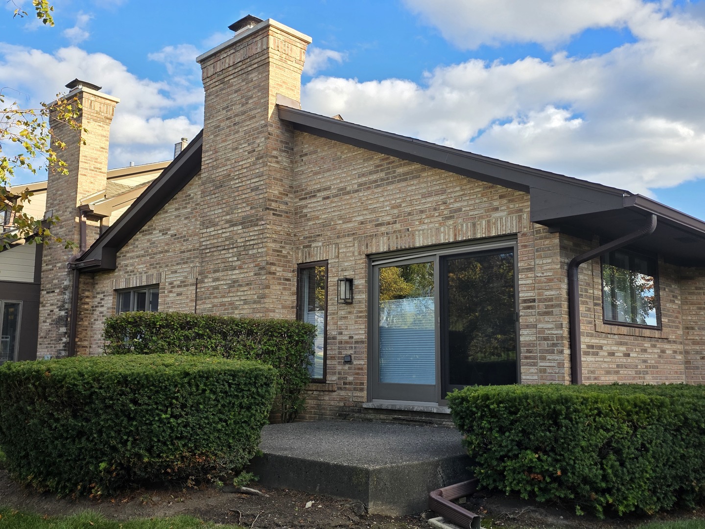 1764 Pebble Beach Drive, Hoffman Estates, IL 60169