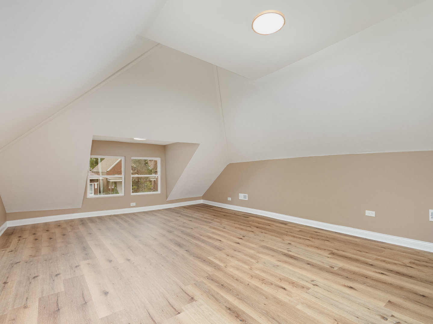 7634 S May Street, Chicago, IL 60620