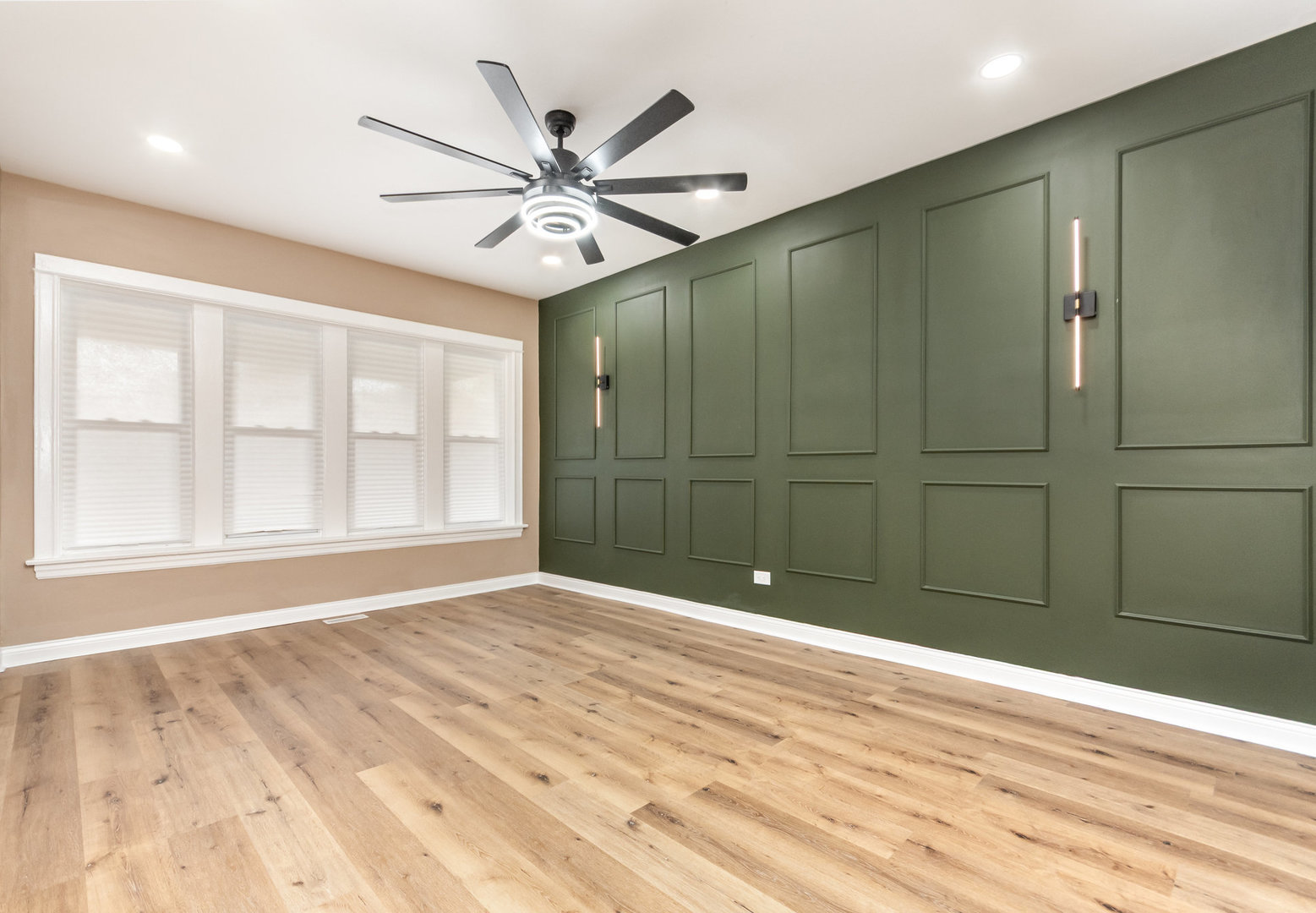 7634 S May Street, Chicago, IL 60620