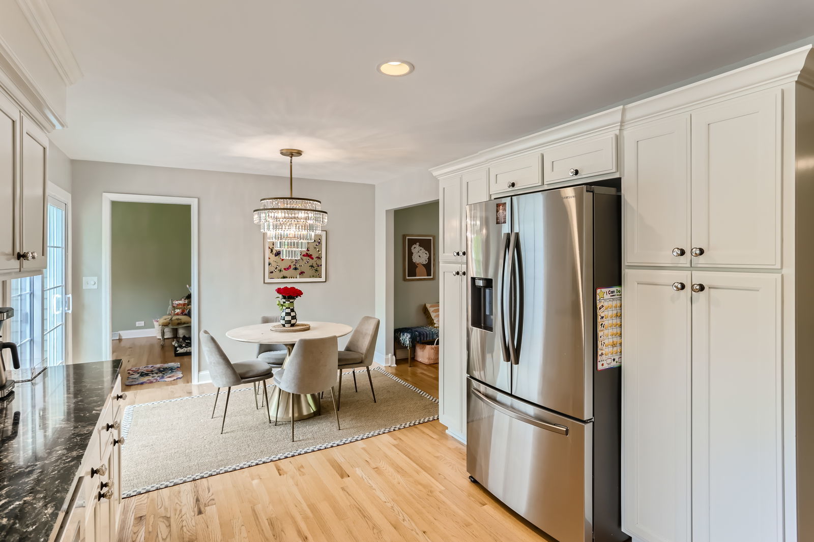 911 Lilac Lane, Naperville, IL 60540