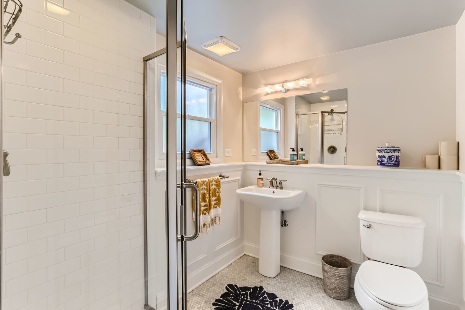 911 Lilac Lane, Naperville, IL 60540