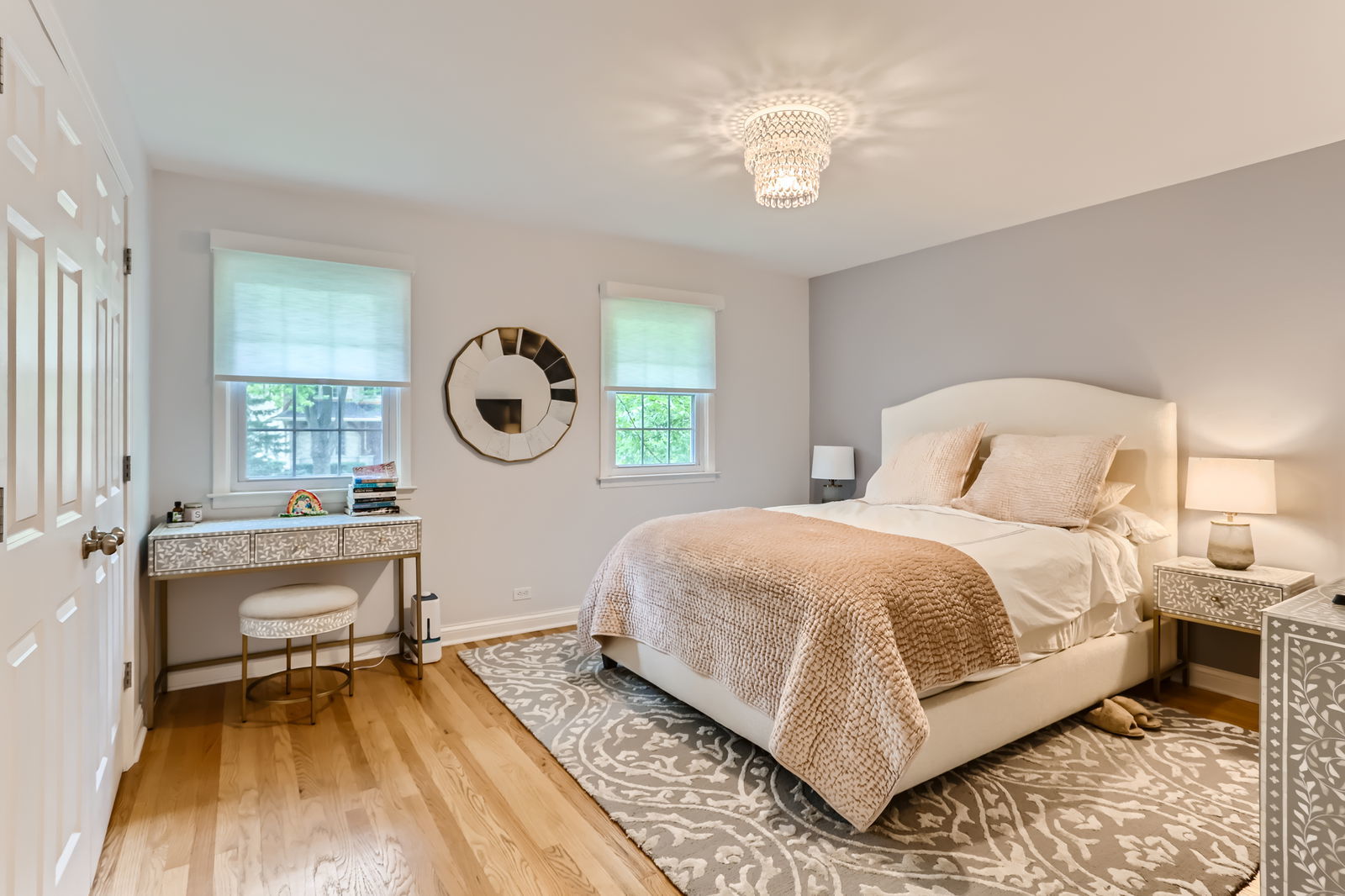 911 Lilac Lane, Naperville, IL 60540