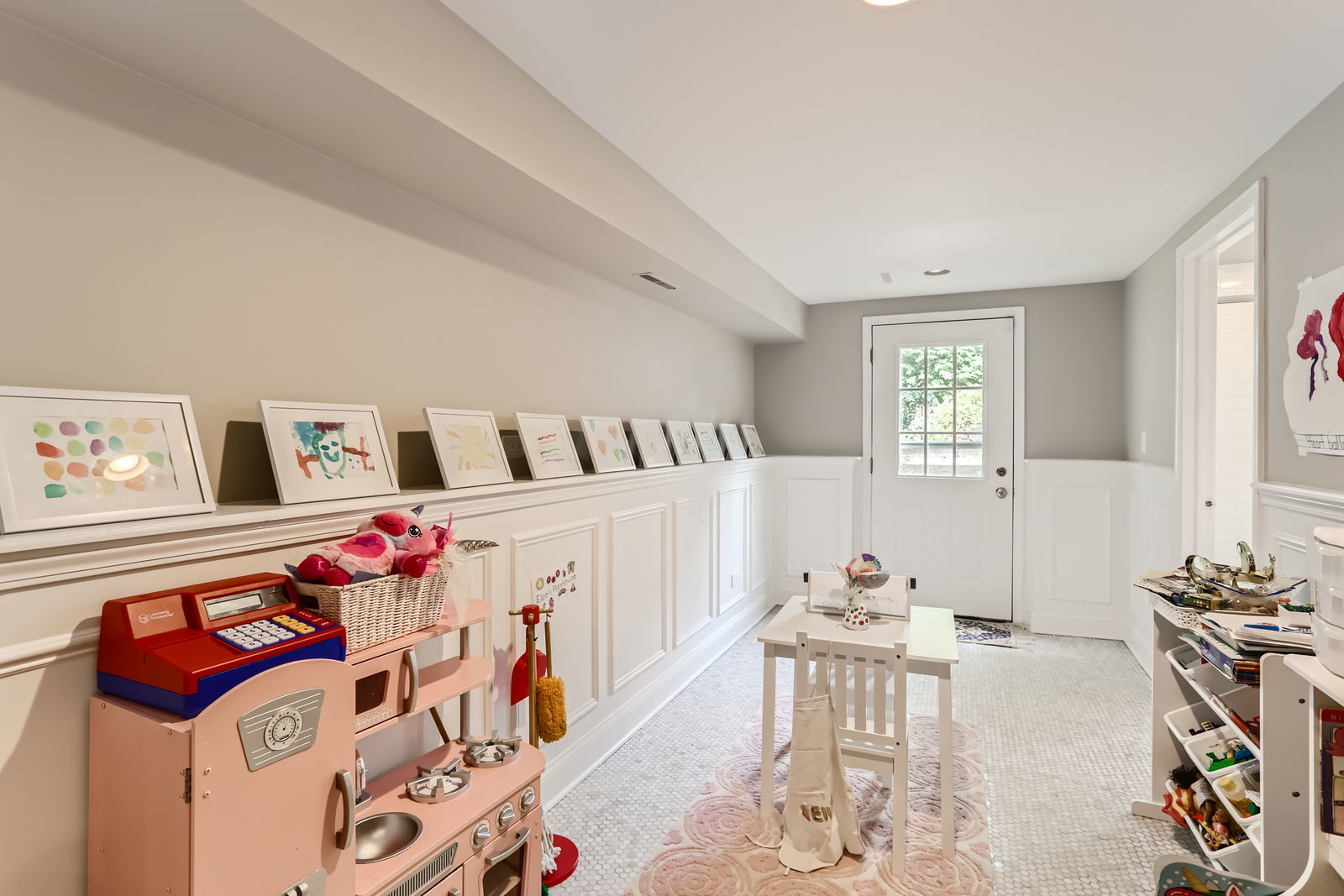 911 Lilac Lane, Naperville, IL 60540