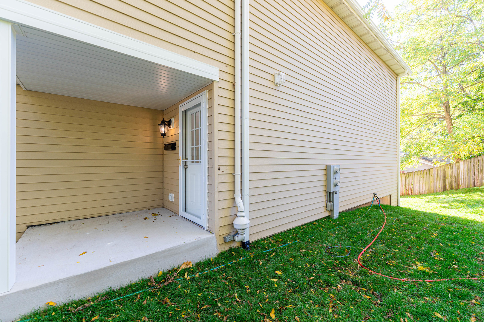 119 N Dole Avenue, Crystal Lake, IL 60014