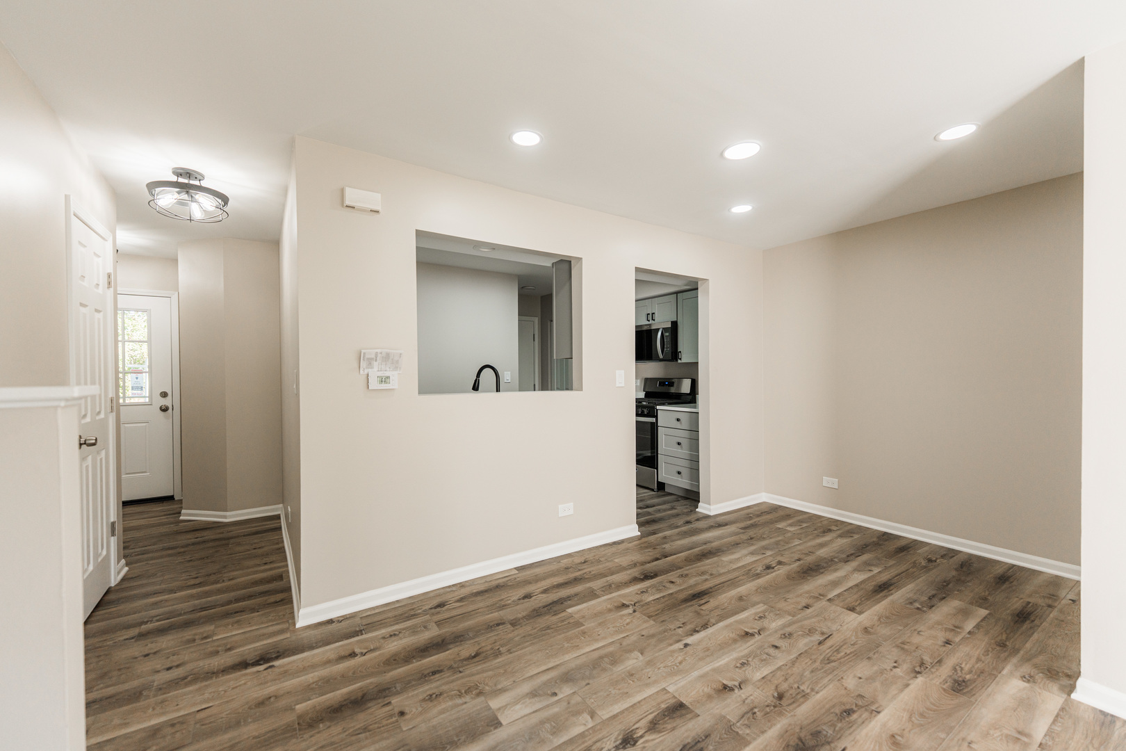 119 N Dole Avenue, Crystal Lake, IL 60014