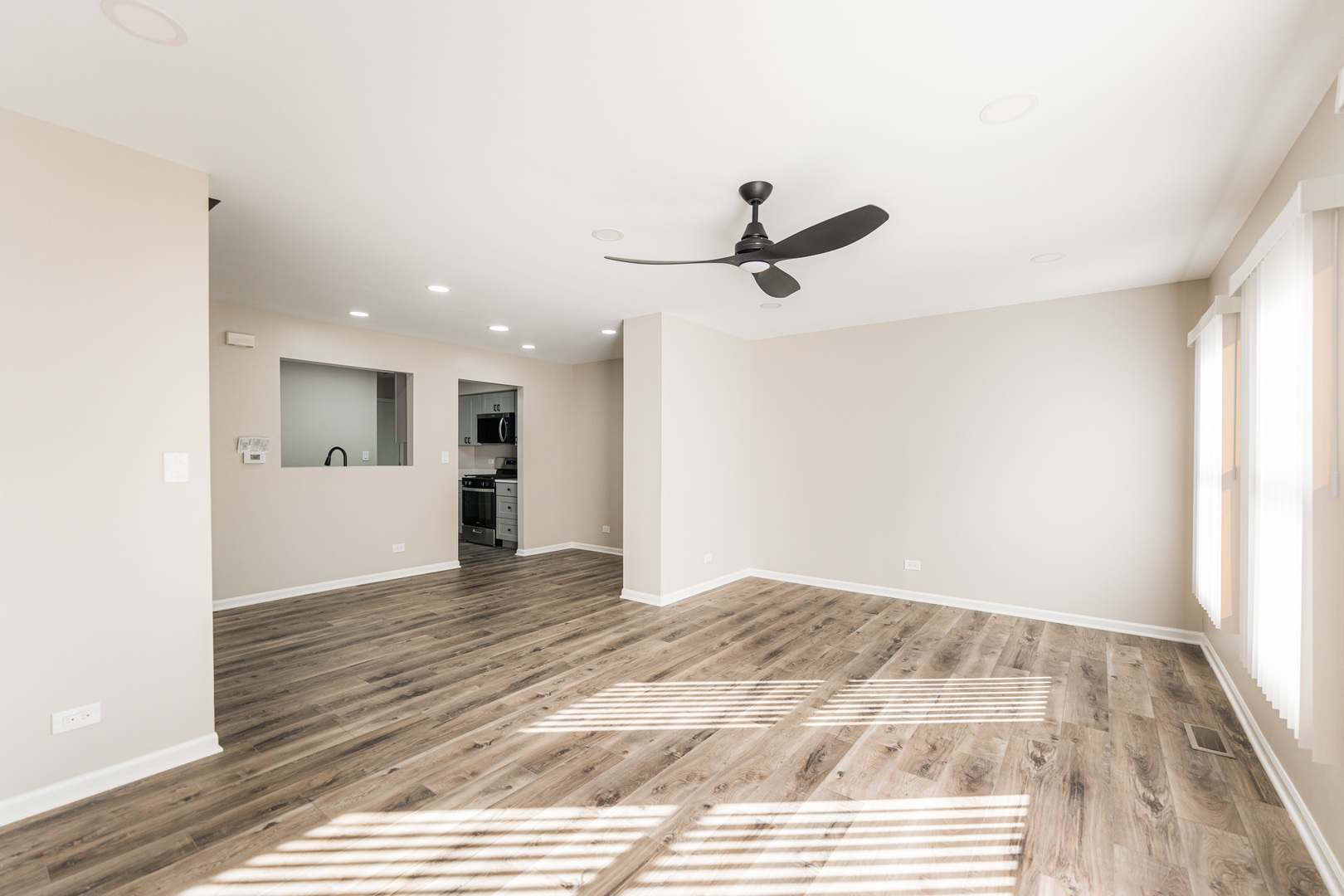 119 N Dole Avenue, Crystal Lake, IL 60014