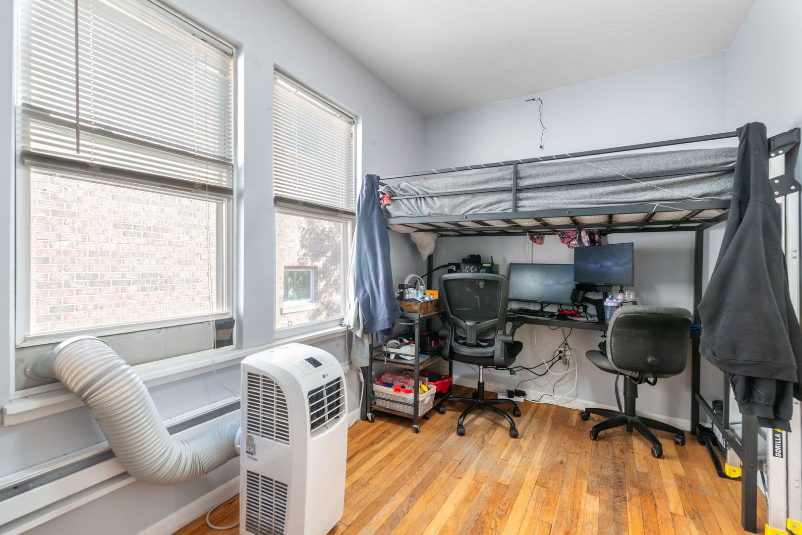 2734 N 74th Court, Elmwood Park, IL 60707