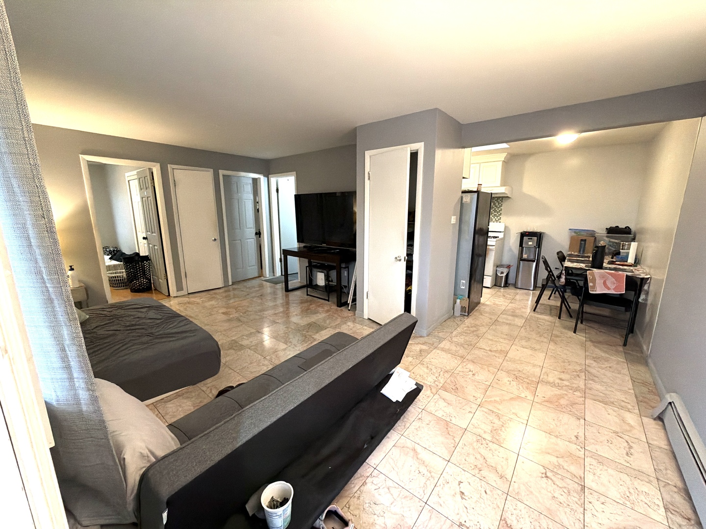 9243 S Roberts Road, Hickory Hills, IL 60457