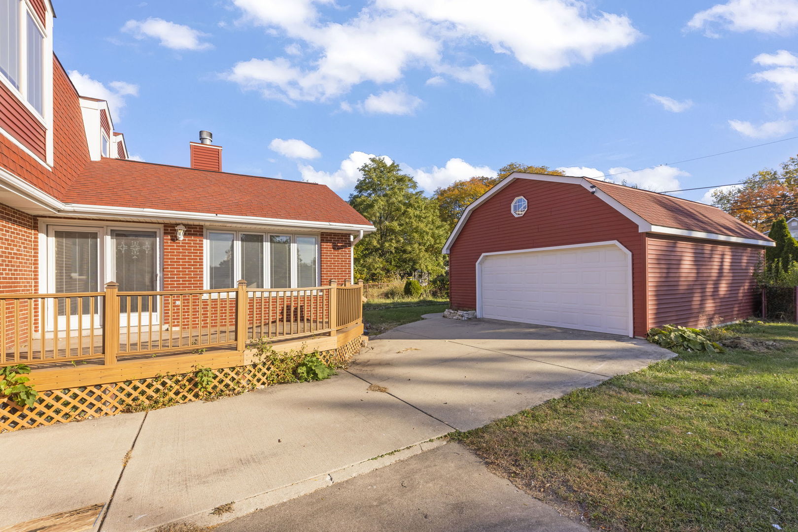 239 S Park Street, Westmont, IL 60559