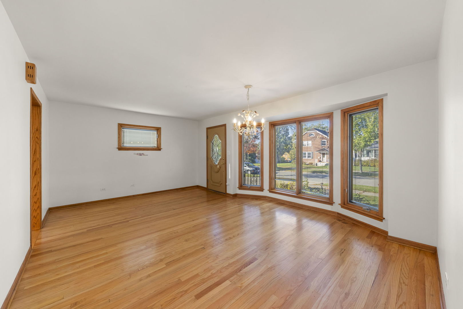 239 S Park Street, Westmont, IL 60559