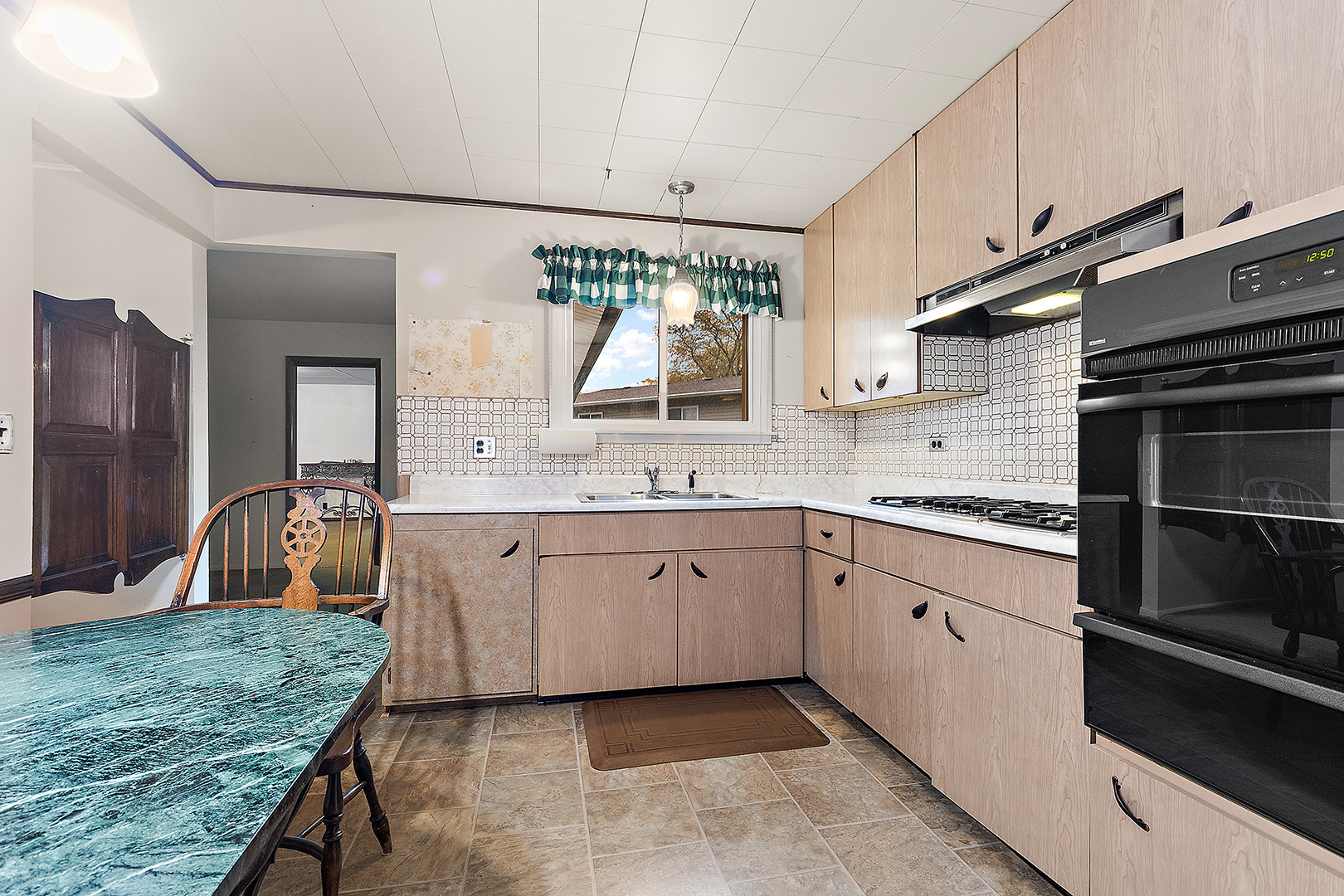 10330 Hilltop Drive, Orland Park, IL 60462