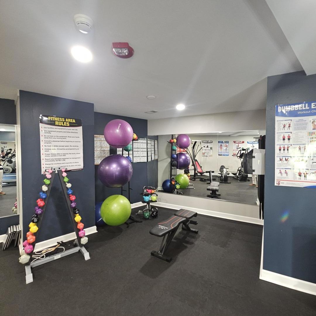 1198 Royal Glen Drive #312B, Glen Ellyn, IL 60137