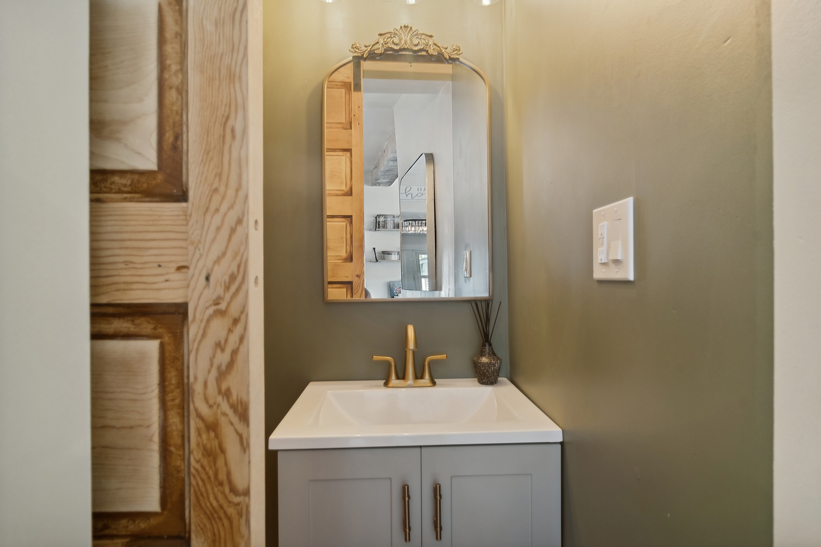 114 Harrison Street, Barrington, IL 60010