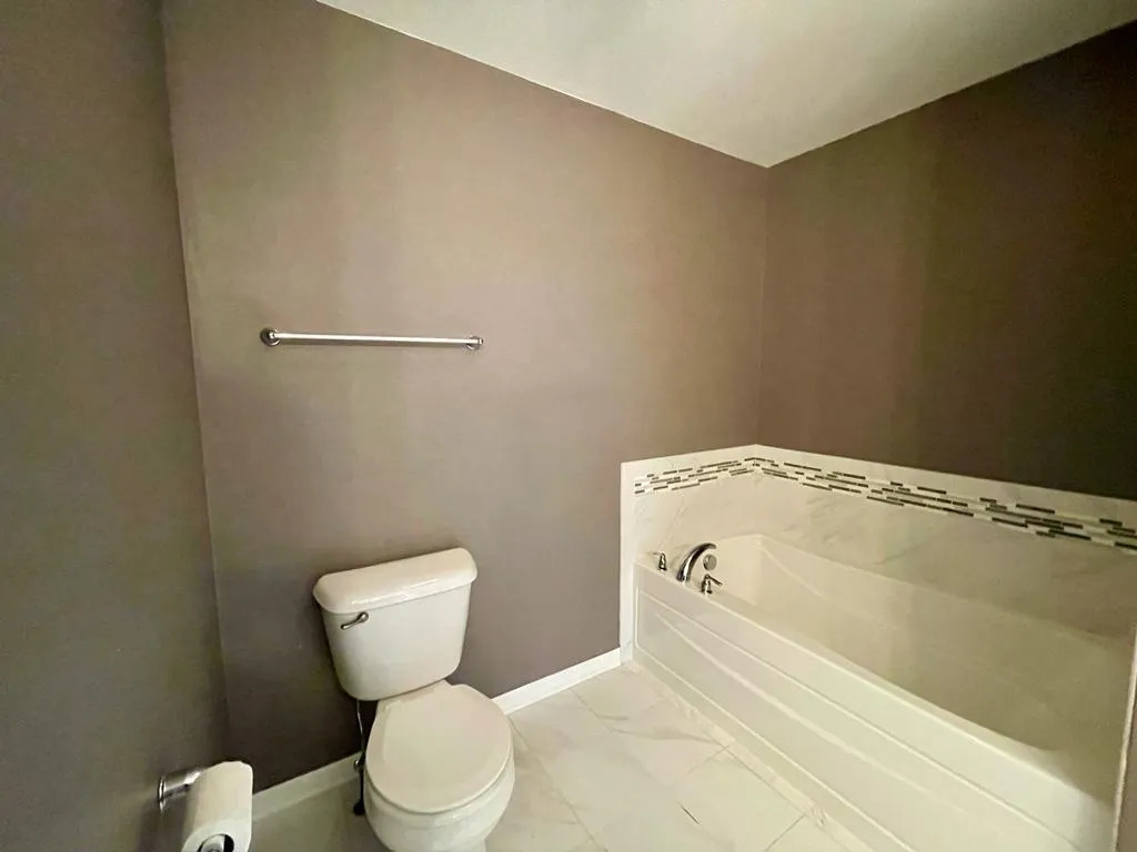 2915 Henley Lane, Naperville, IL 60540