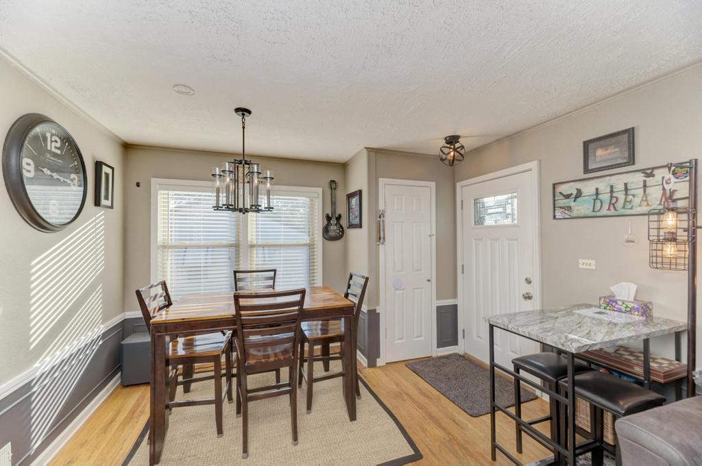 140 W Sunset Avenue, Lombard, IL 60148