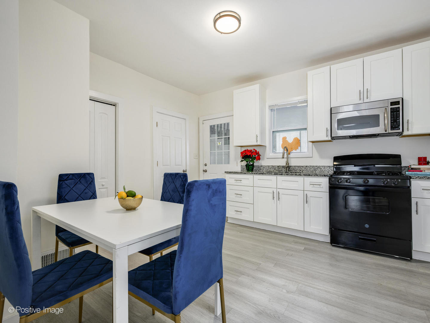 547 S Martin Luther King Jr Avenue, Waukegan, IL 60085