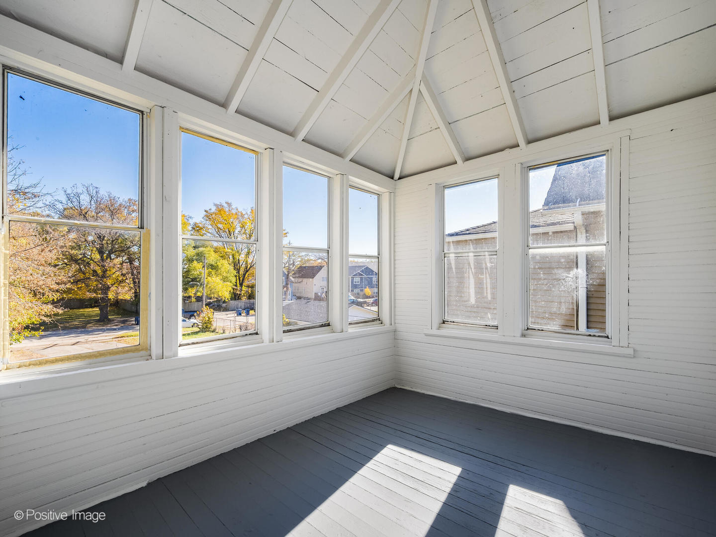 547 S Martin Luther King Jr Avenue, Waukegan, IL 60085