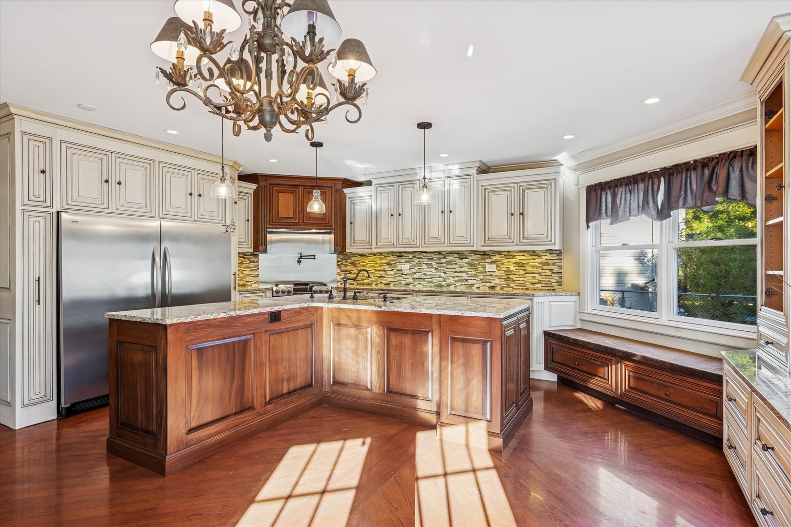 815 Pheasant Ridge Drive, Lake Zurich, IL 60047