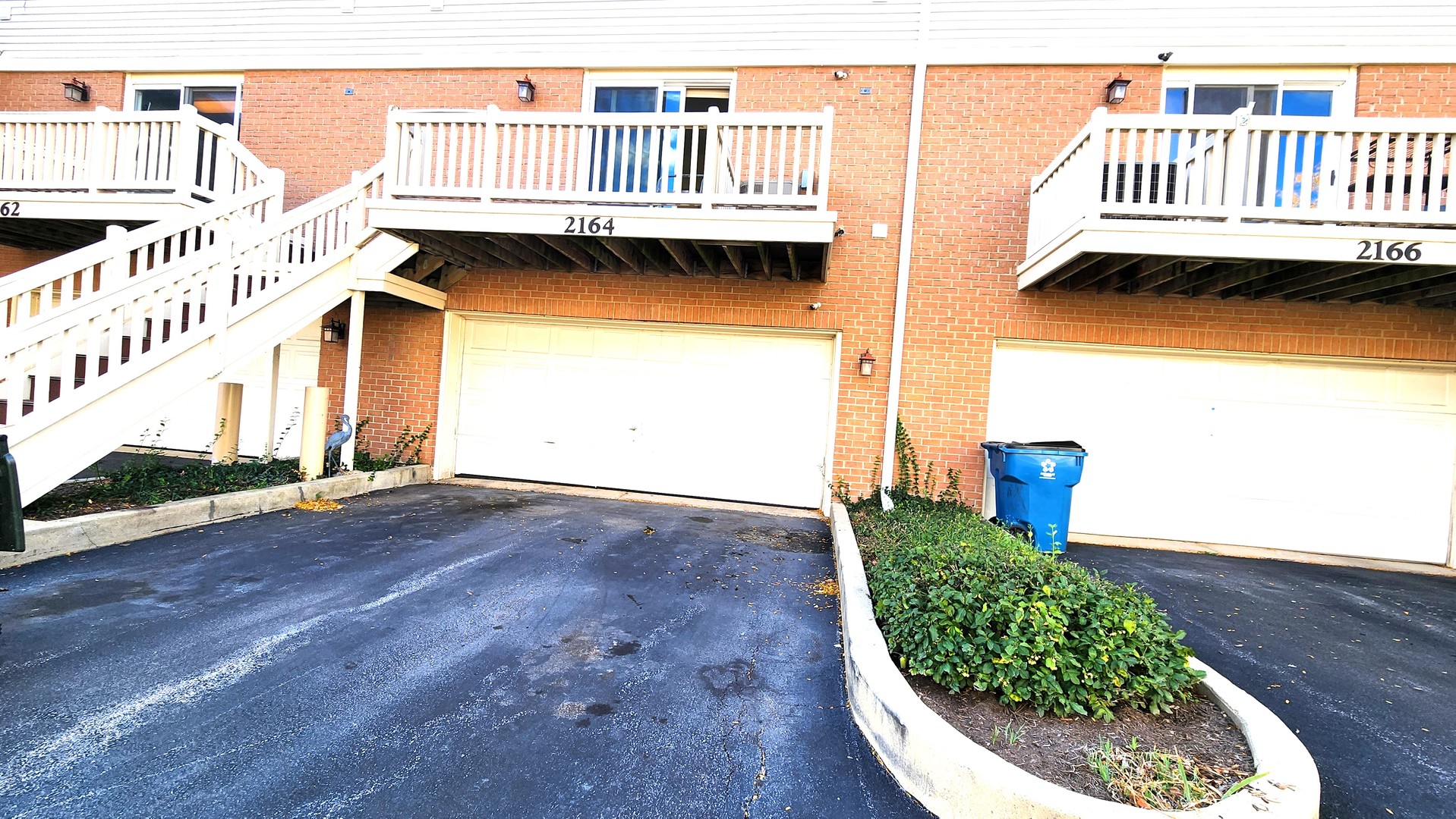 2164 W Concord Lane, Addison, IL 60101