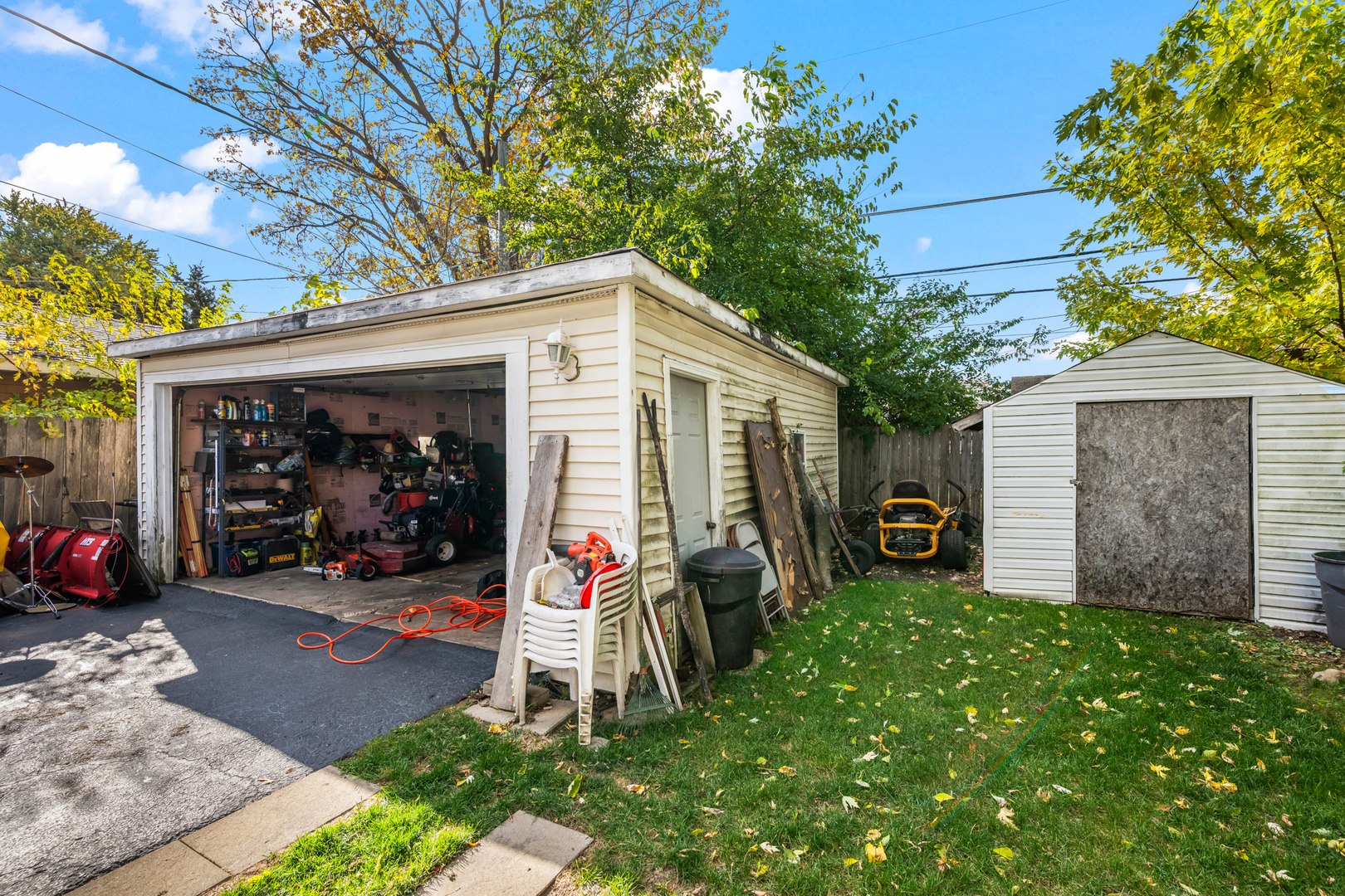 1502 Kenmore Avenue, Round Lake Beach, IL 60073