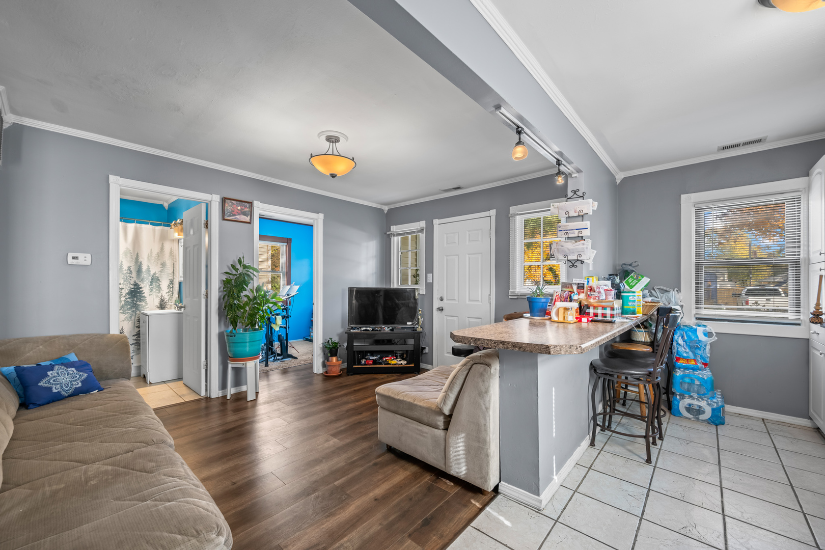 1502 Kenmore Avenue, Round Lake Beach, IL 60073