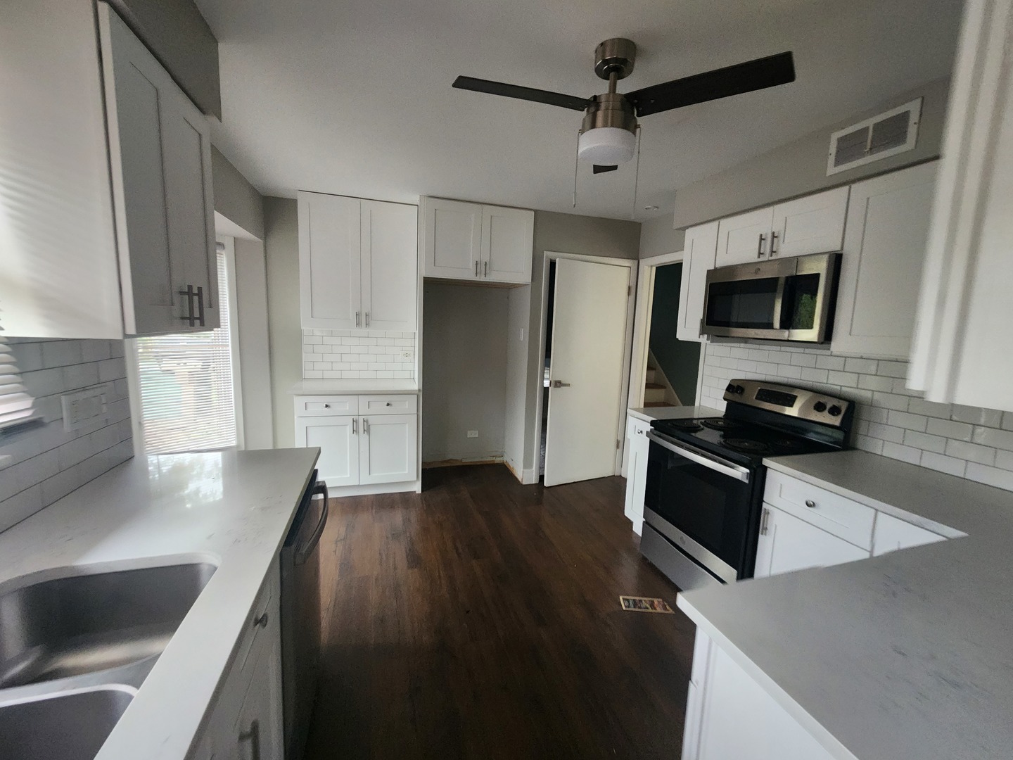 1208 Evergreen Road, Homewood, IL 60430