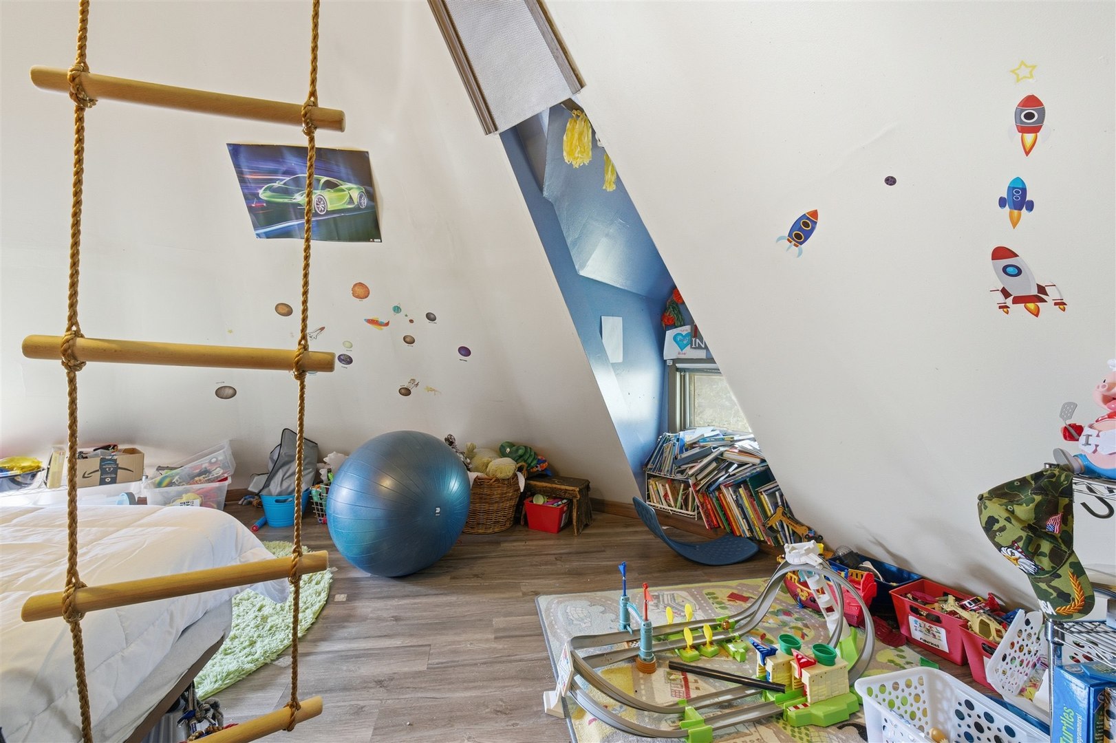 905 Elder Street, Bloomington, IL 61701