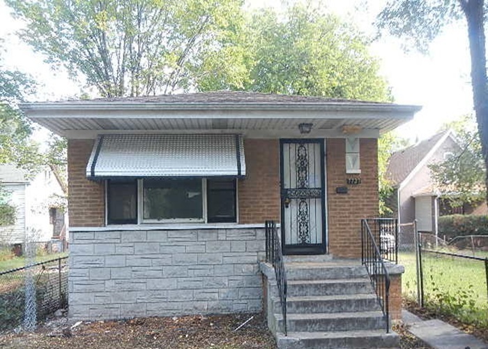 7737 S Champlain Avenue, Chicago, IL 60619