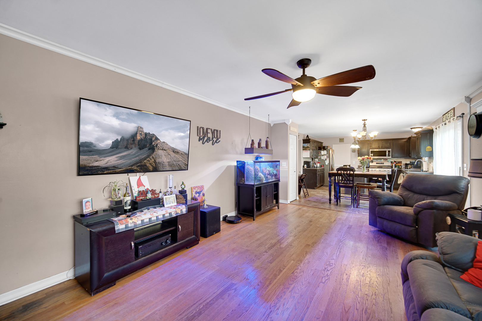 3925 Peartree Drive, Lake In The Hills, IL 60156