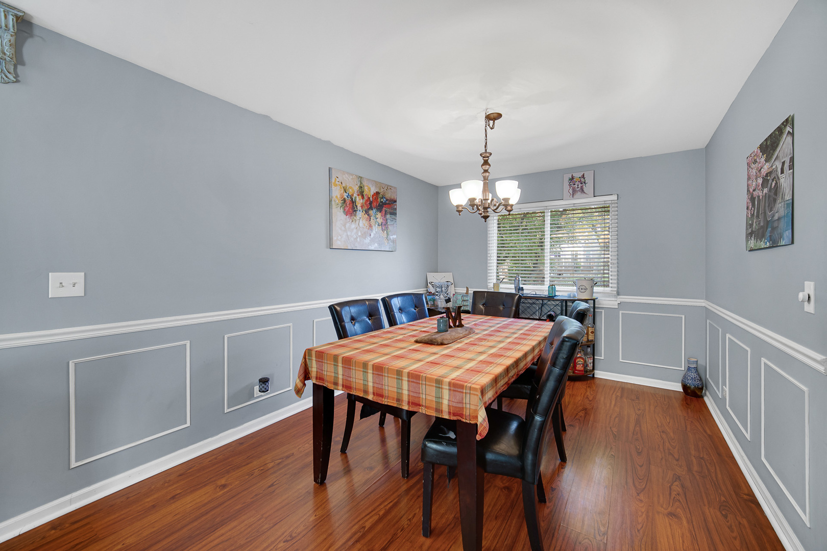 3925 Peartree Drive, Lake In The Hills, IL 60156
